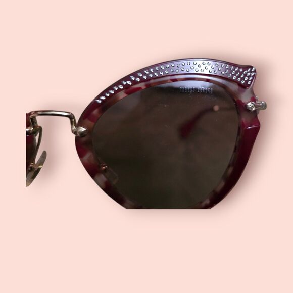 Miu Miu SMU 05S Noir Crystal Cat Eye Sunglasses Burgundy Marbled Havana Italy